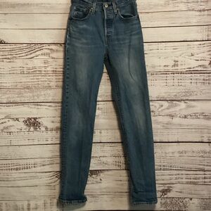 Levi's High Rise Blue Women's Jeans